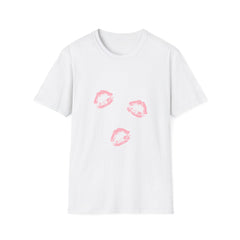 Kiss Print Unisex Softstyle Girls T-Shirt - Trendy & Playful Fashion